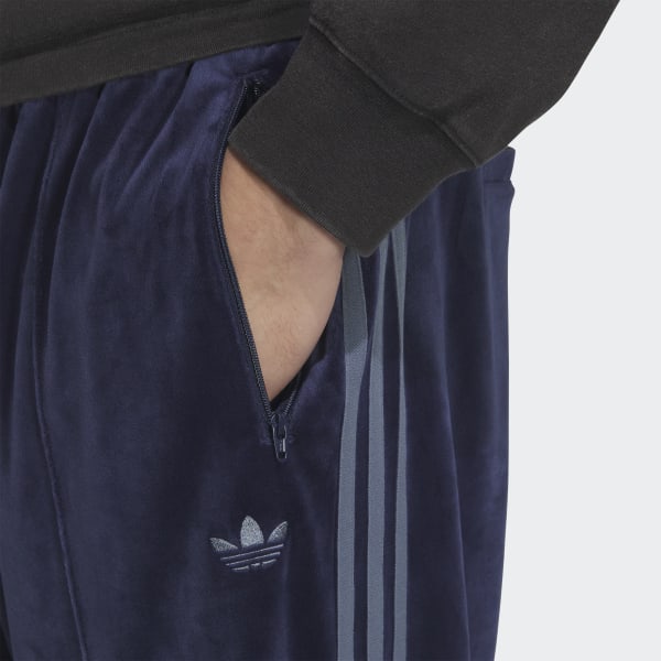 ＊新品　adidas ベロアトラックパンツ　ネイビー　S adidas（アディダス）の「ベロア トラックパンツ / アディダス