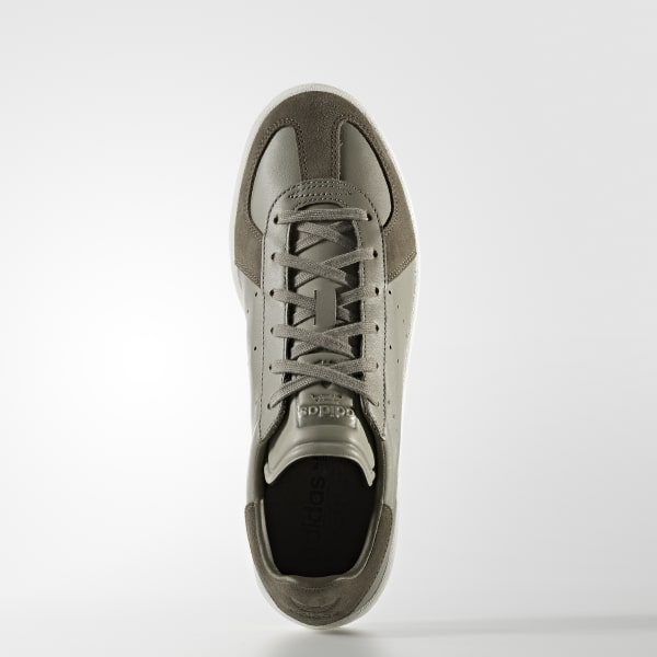 olive green trainers mens