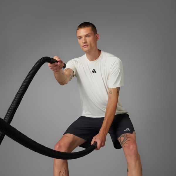 Blanc T-shirt conçu pour vivre des entraînements intenses