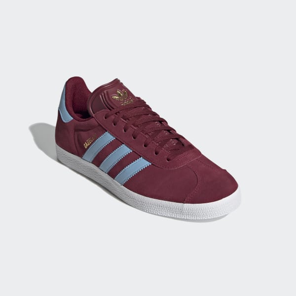 burgundy and blue gazelles
