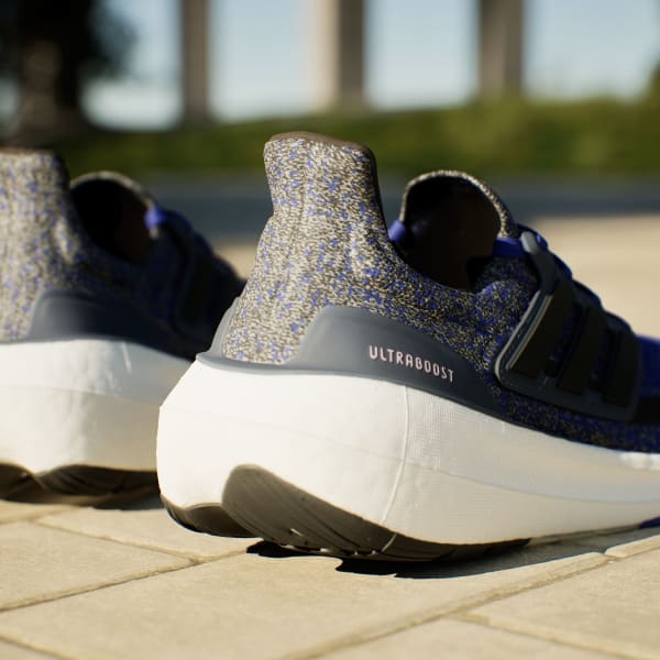 アディダス ウルトラブースト ライト / Ultraboost Light - ブルー