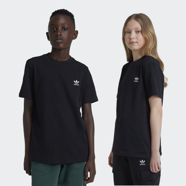 adidas　tシャツ Tee_Black_IW3495_db21_model.