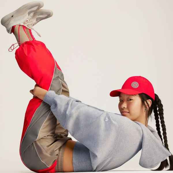 สีเบจ ถุงเท้าความยาวครึ่งแข้ง adidas by Stella McCartney