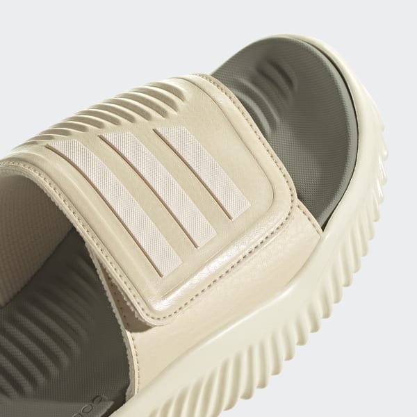 Adidas bounce sliders top