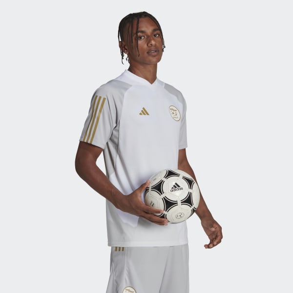 Équipe Nationale Algérienne - La nouvelle collection de maillots de l'EN, y  compris le maillot d'entraînement disponible sur le site de Adidas.fr