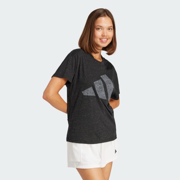 Svart Essentials Winners T-Shirt