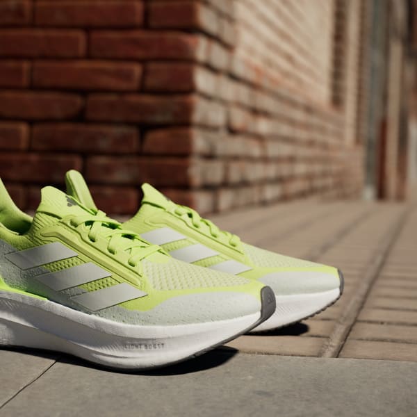 Adidas shoes 5.5 18 clearance