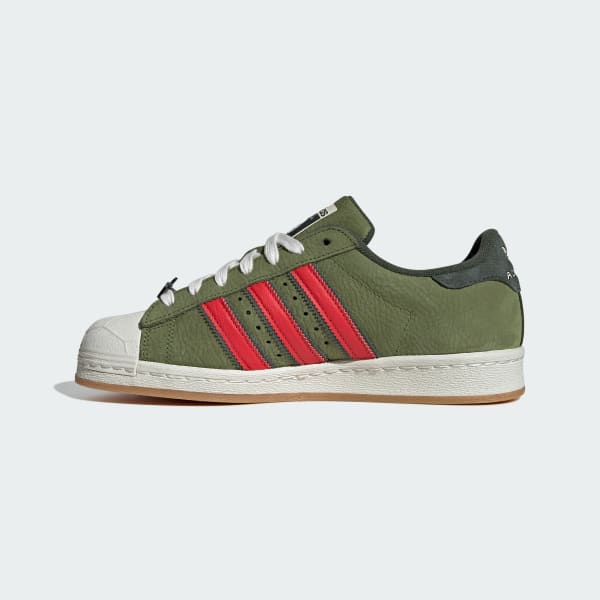 Adidas giveaway deals 3000 shoes