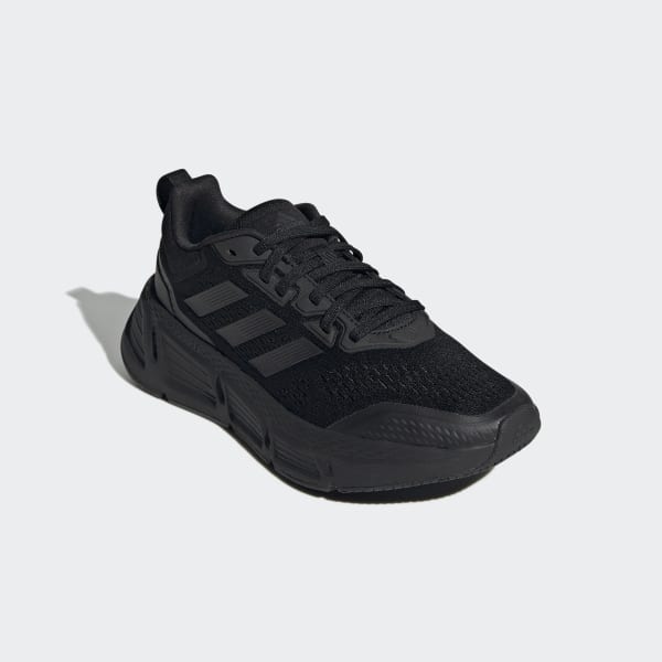 Schwarz Questar Schuh
