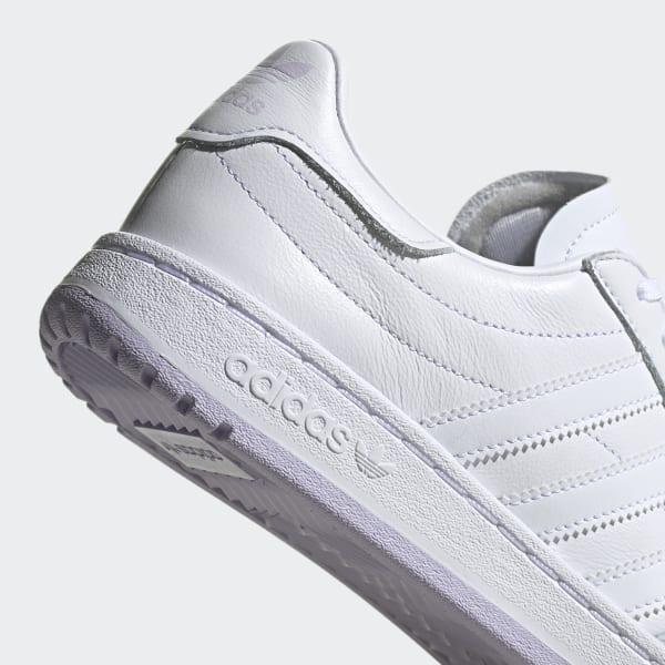 Adidas team deals court wit