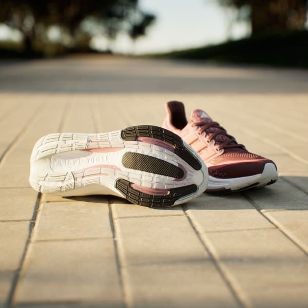 Bordo Ultraboost Light Ayakkabı