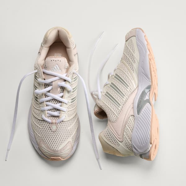 White ADISTAR CONTROL 3 SHOES