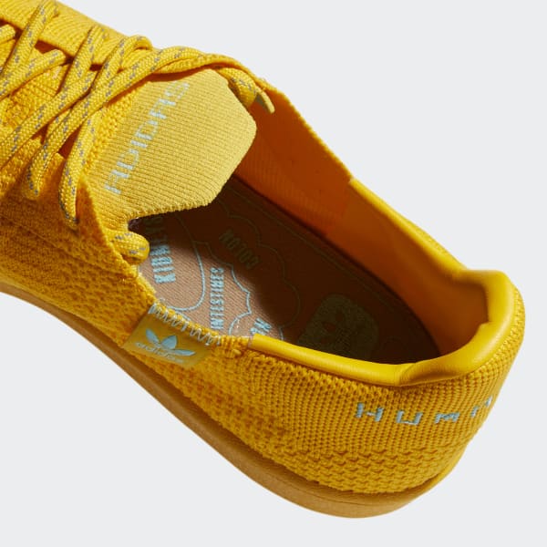 adidas Pharrell Williams Superstar Primeknit Sko Gull adidas Pharrell Williams Superstar Primeknit Sko Gull