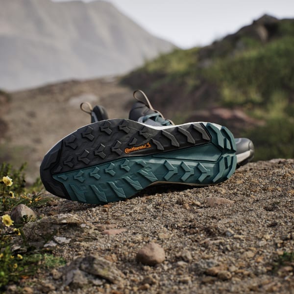 zelená Obuv Terrex Free Hiker 2.0 Low Hiking