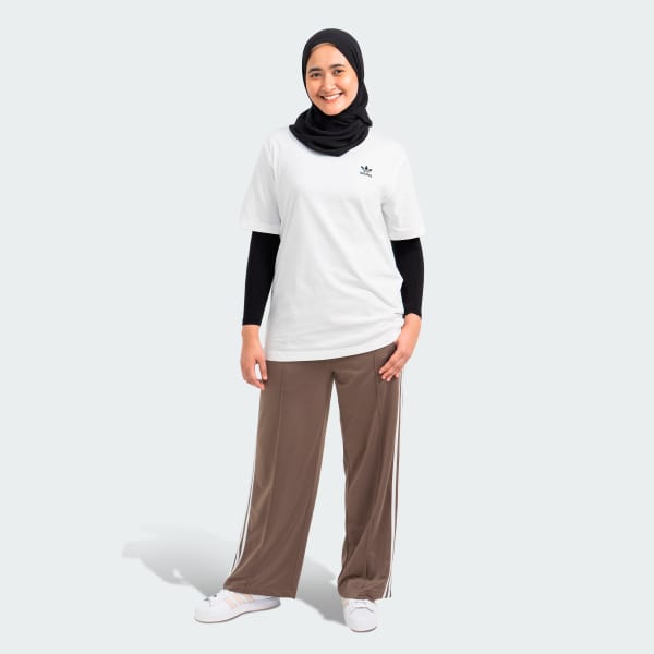 White adidas ESS Tee x Satay