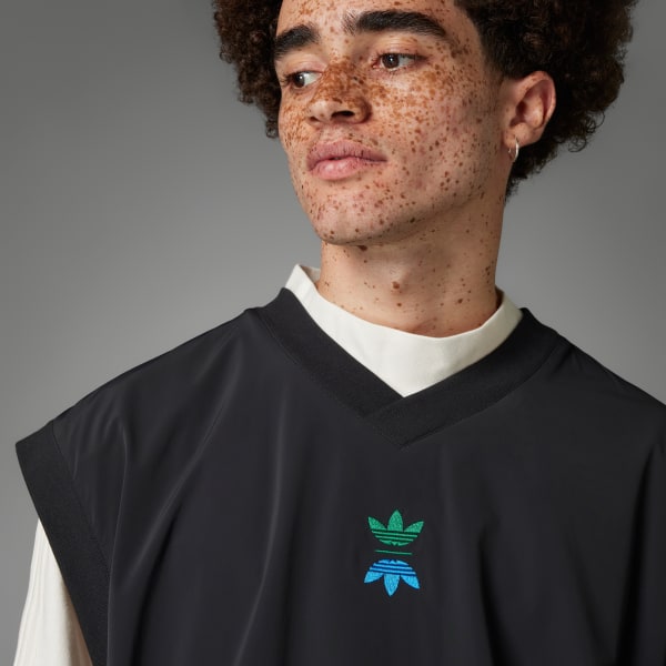 Black Rolling Links Pullover Vest