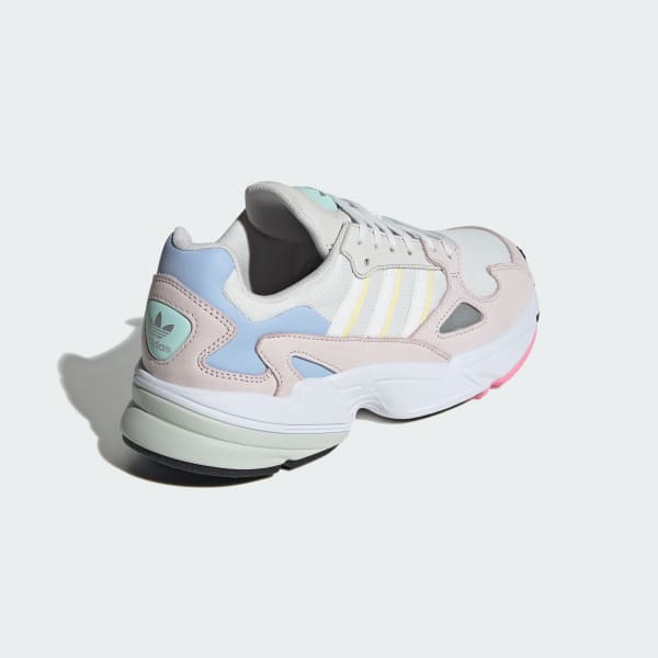 Falcon adidas online blanche femme