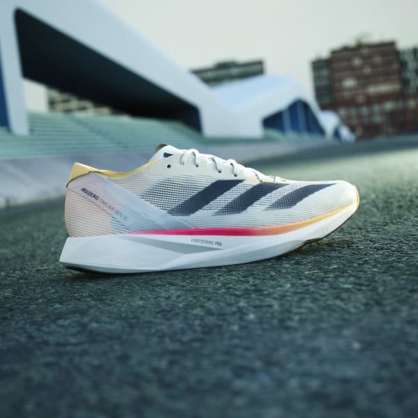 アディダス アディゼロ タクミ セン 10 / Adizero Takumi Sen 10 - ベージュ | アディダス ジャパン アディダス アディゼロ タクミ セン 10 / Adizero Takumi Sen 10 - ベージュ | アディダス ジャパン