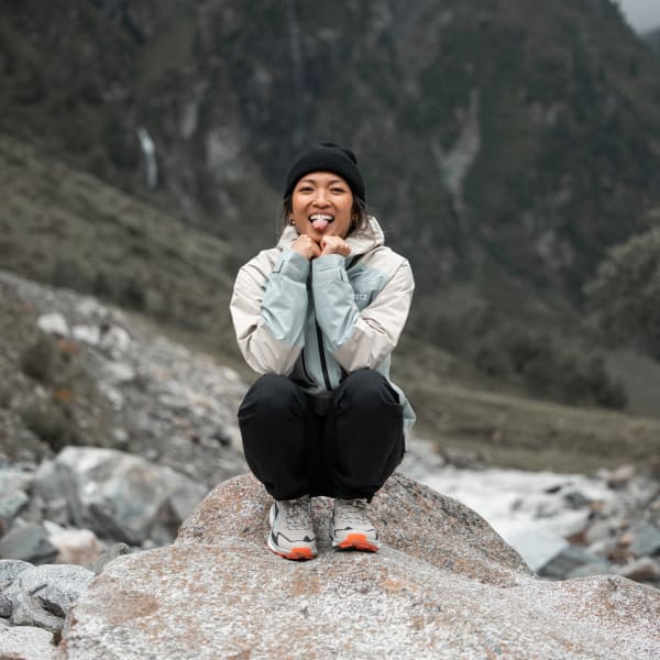 Beige TERREX Free Hiker 2.0 Low GORE-TEX Hiking Shoes