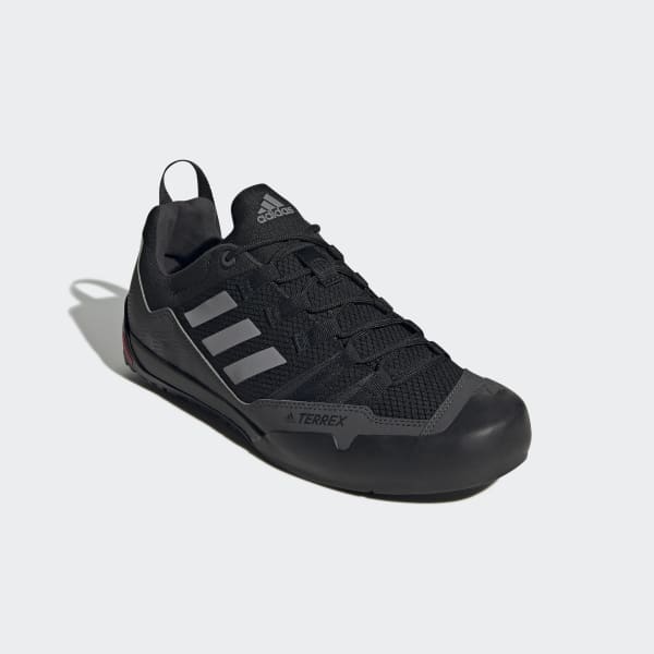 FALSO Espectador Revisión Zapatilla Terrex Swift Solo Approach - Negro adidas | adidas España