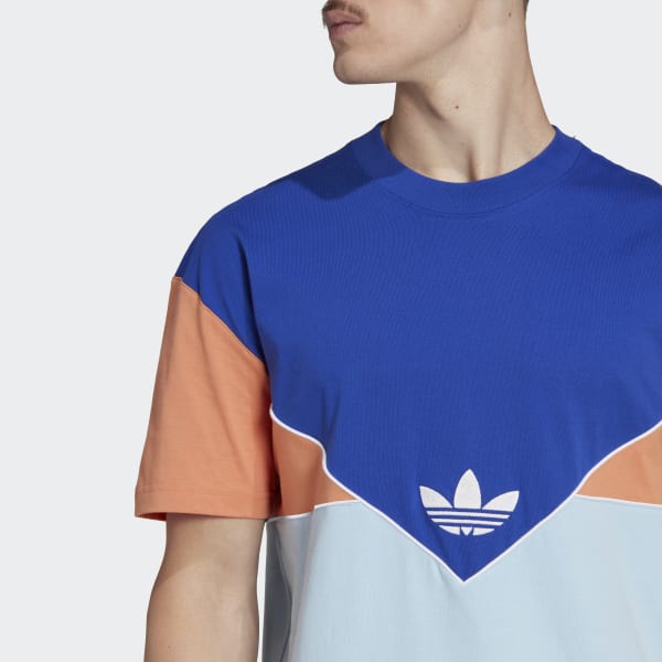 Niebieski Adicolor Seasonal Archive Tee