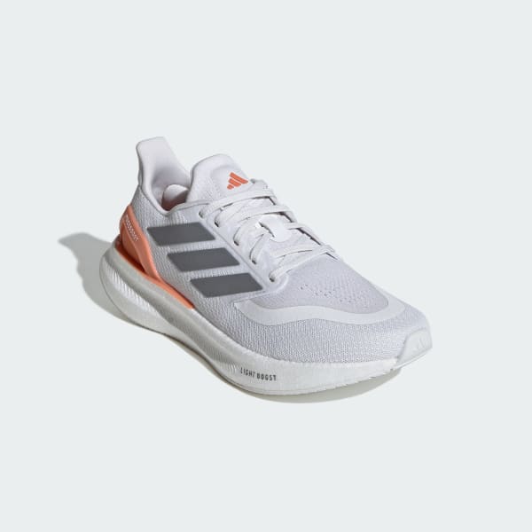 สีขาว รองเท้าวิ่ง Pureboost 5