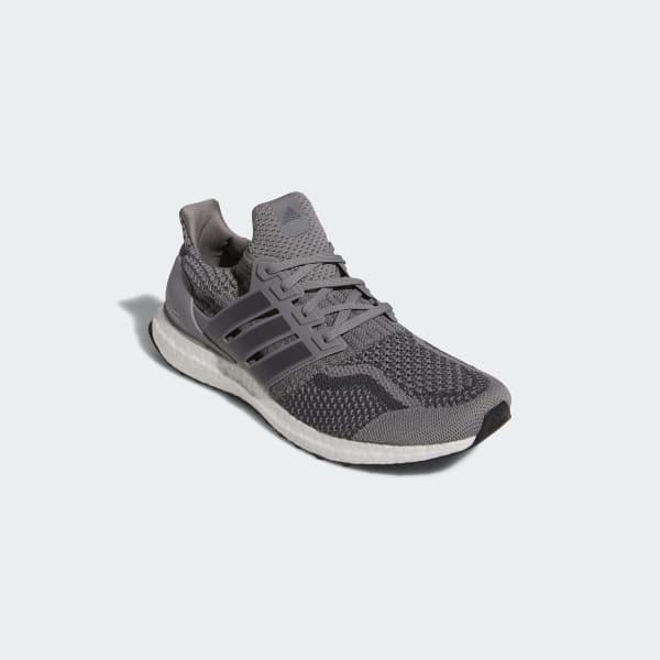 Cinzento Sapatilhas de Running e Lifestyle Ultraboost 5 DNA