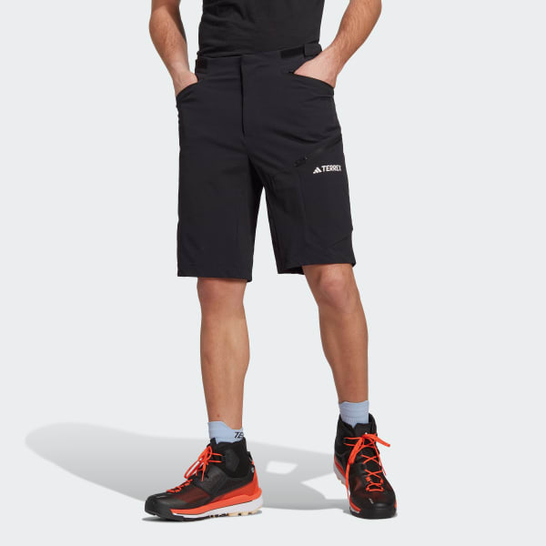 Schwarz TERREX Xperior Shorts