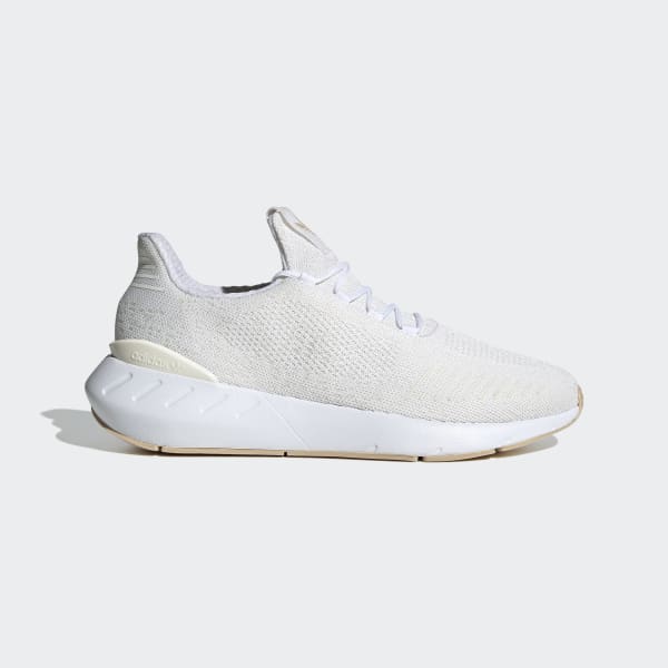 Adidas white swift run sneakers store