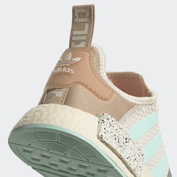T nis NMD R1 The Child Find Your Way