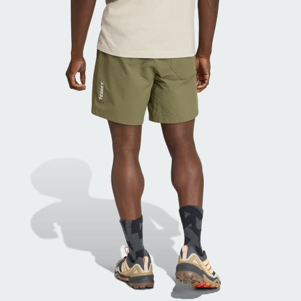 Grun Terrex Xperior CLIMA365 Mid Shorts