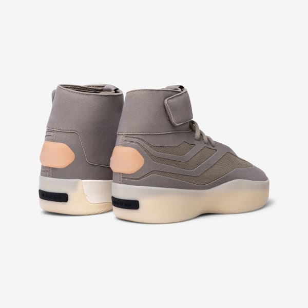 Beige Fear of God Athletics II High Top Basketball Skor
