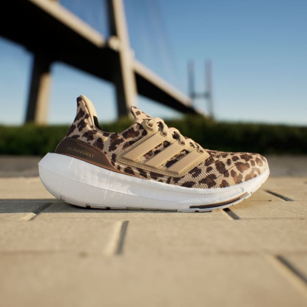 Beige Zapatillas Ultraboost Light