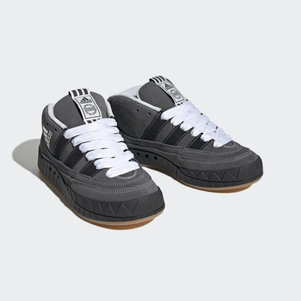Grau adidas Adimatic Mid YNuK Schuh
