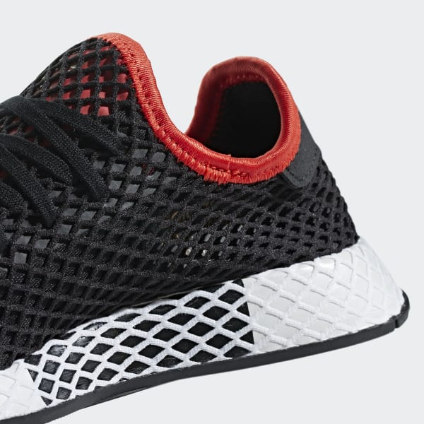Tênis deerupt shop runner preto