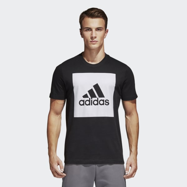 camiseta essential adidas
