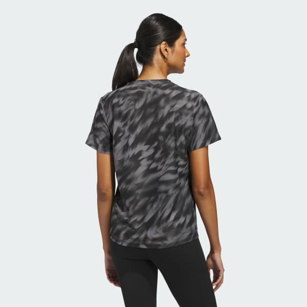 Gris Playera Own The Run Allover Print