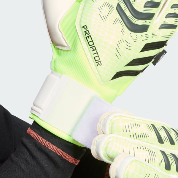 Vert Gants de gardien Predator Match Fingersave