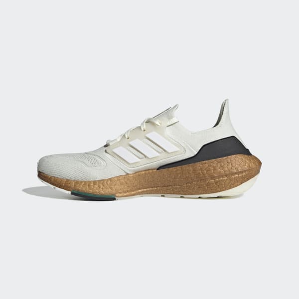 Wit Ultraboost 22 Made with Nature Schoenen