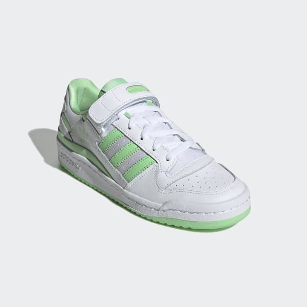 White Forum Low Shoes LTA75