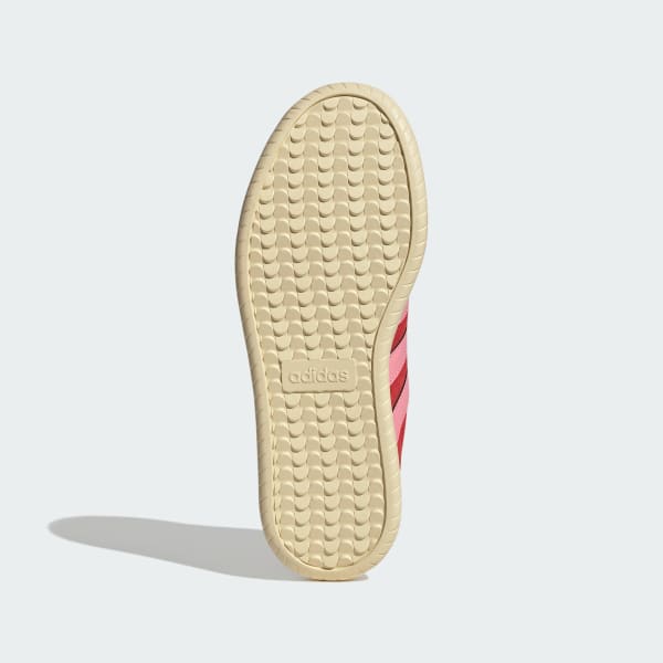 Merah Sepatu Barreda