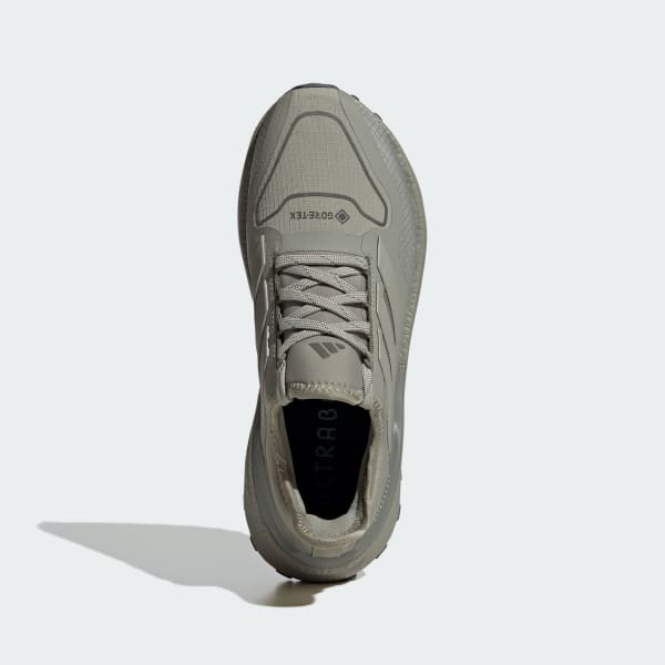 Green ULTRABOOST 5 GTX