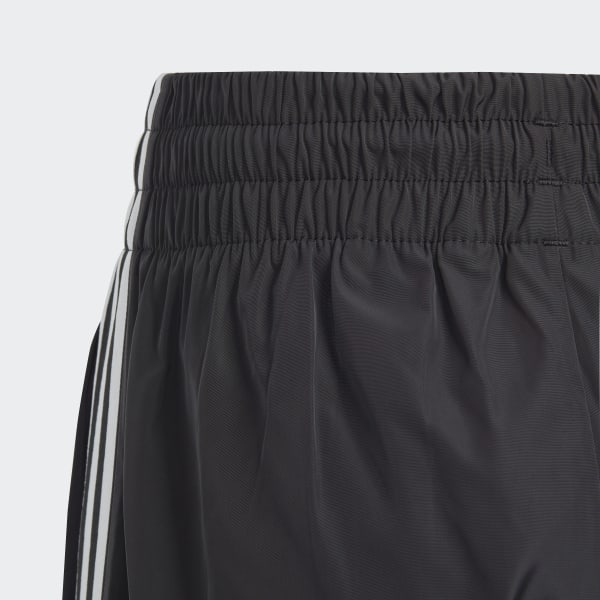 Sort Adicolor shorts