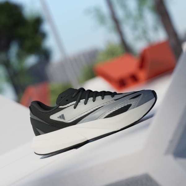Lightblaze Shoes