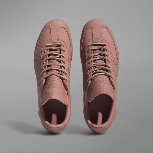 สีน้ำตาล รองเท้า Humanrace Samba