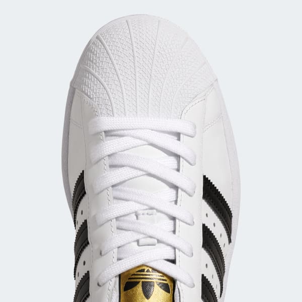 Tênis adidas Superstar