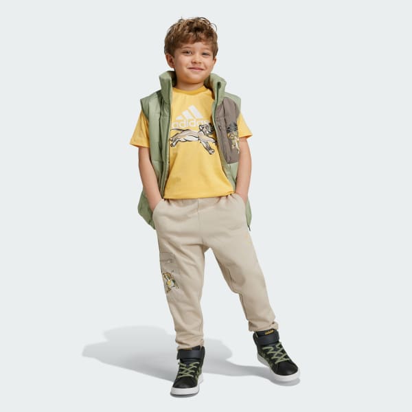 สีเหลือง เสื้อยืด adidas Disney Lion King