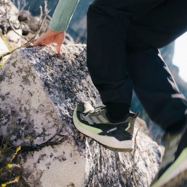 adidas Tenis Free Hiker 2.0 Low GORE TEX Verde adidas Mexico