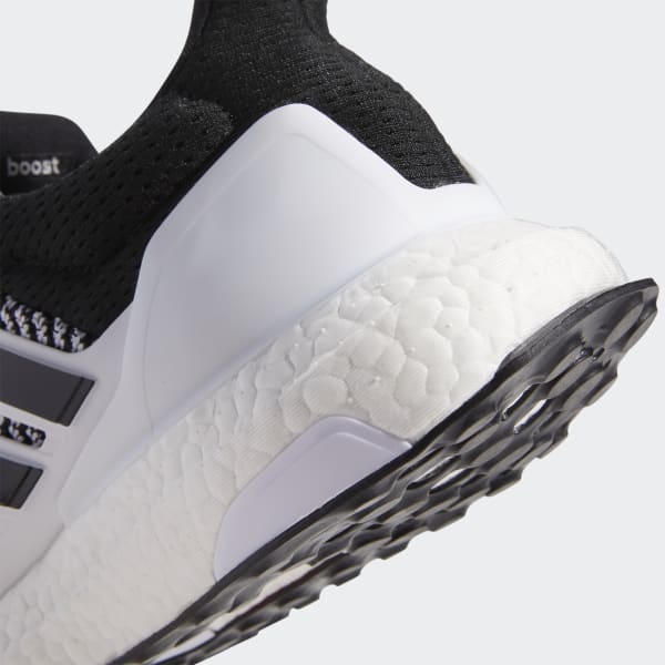Ultra boost core white top