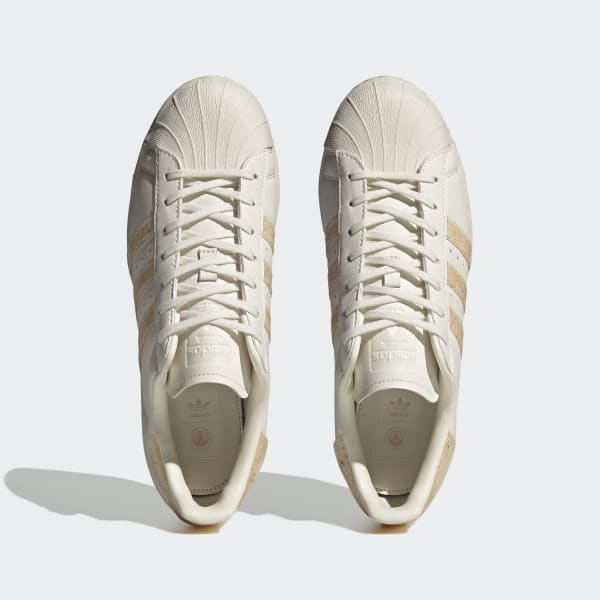 White 슈퍼스타 82